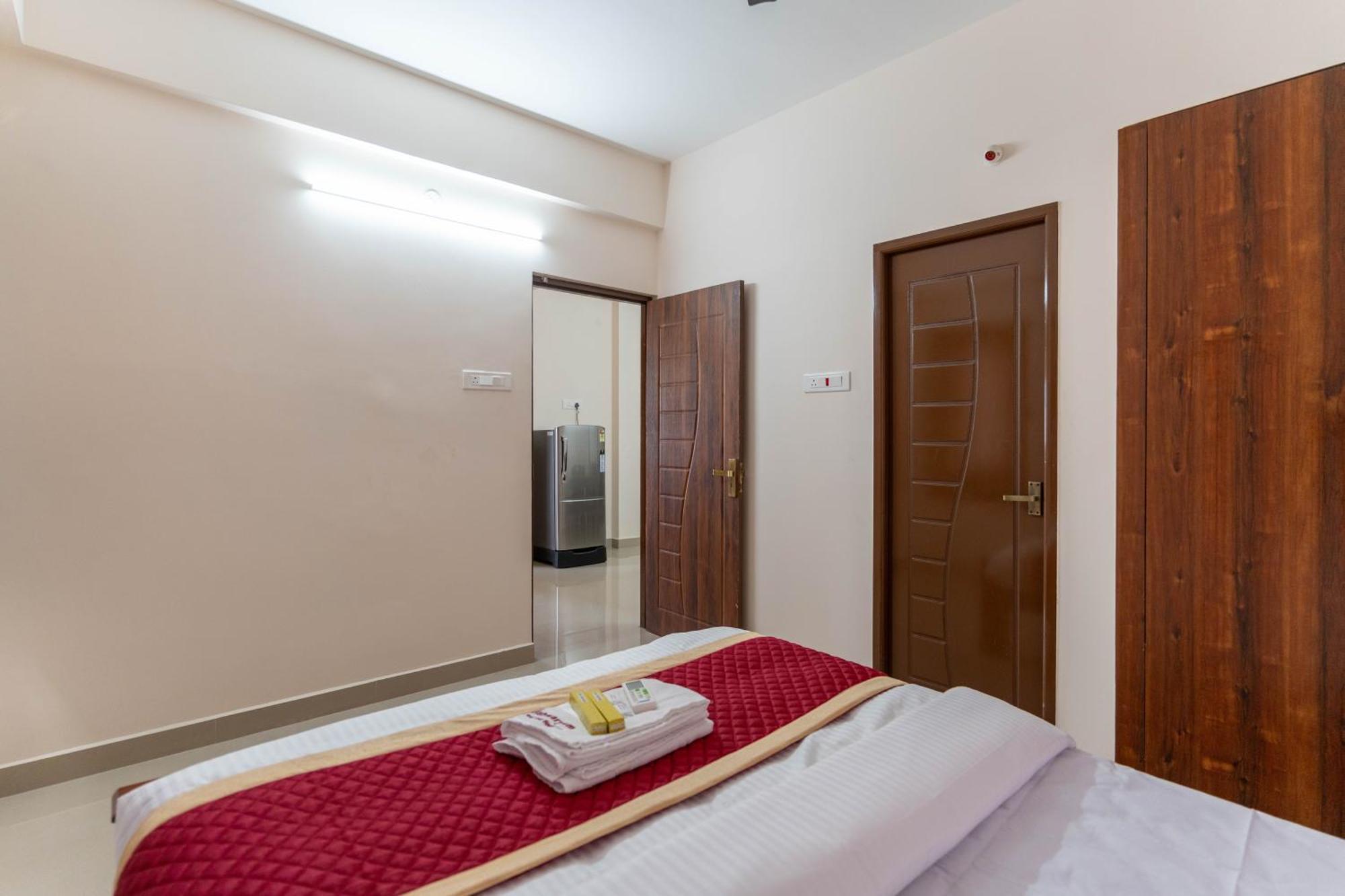 Aishwaryam Service Apartment 钦奈 外观 照片