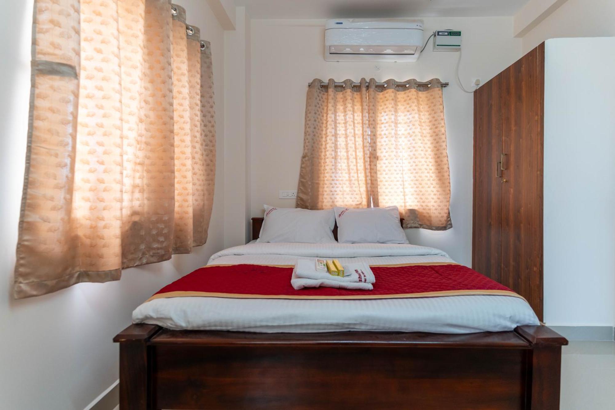 Aishwaryam Service Apartment 钦奈 外观 照片