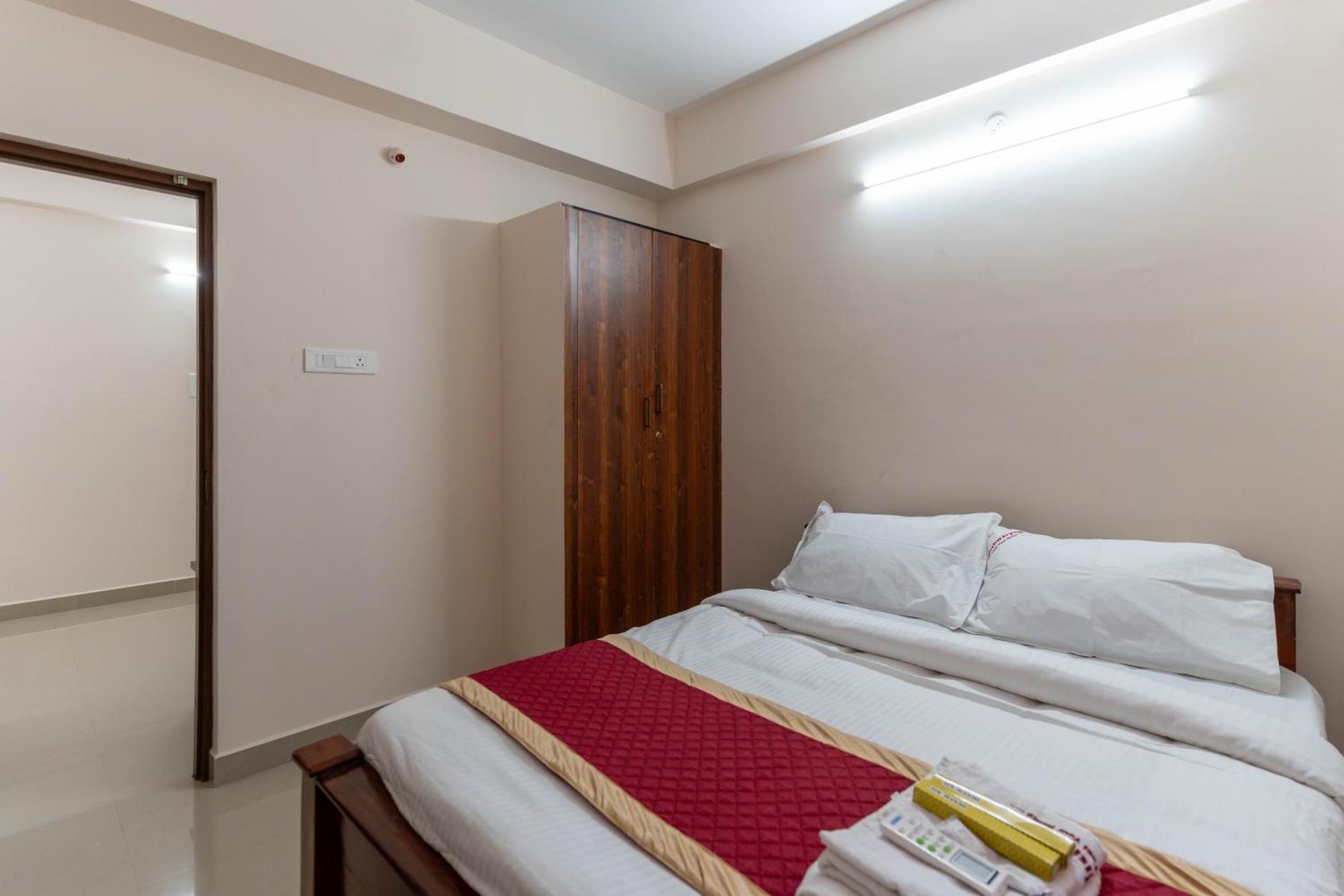 Aishwaryam Service Apartment 钦奈 外观 照片
