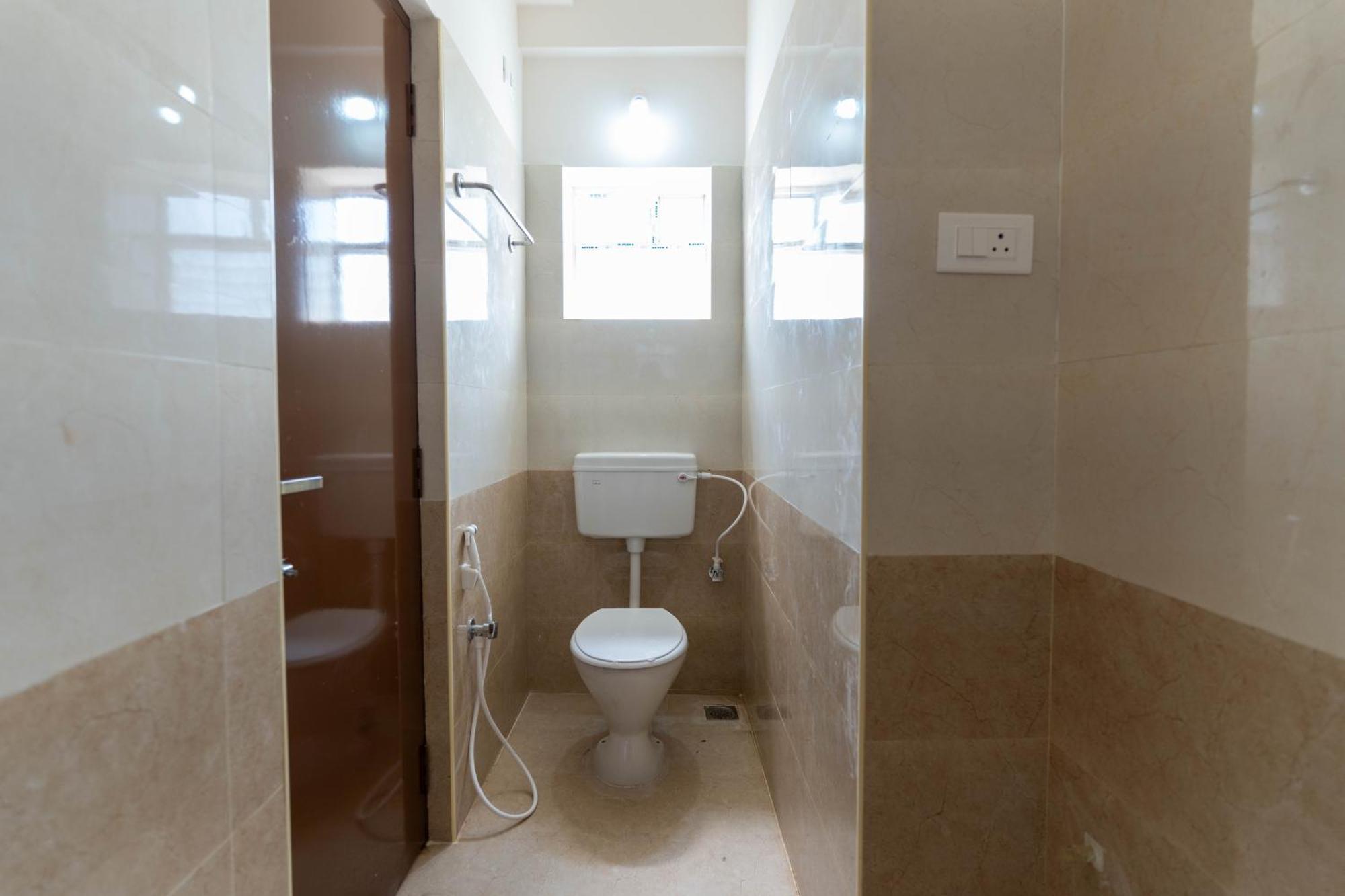 Aishwaryam Service Apartment 钦奈 外观 照片