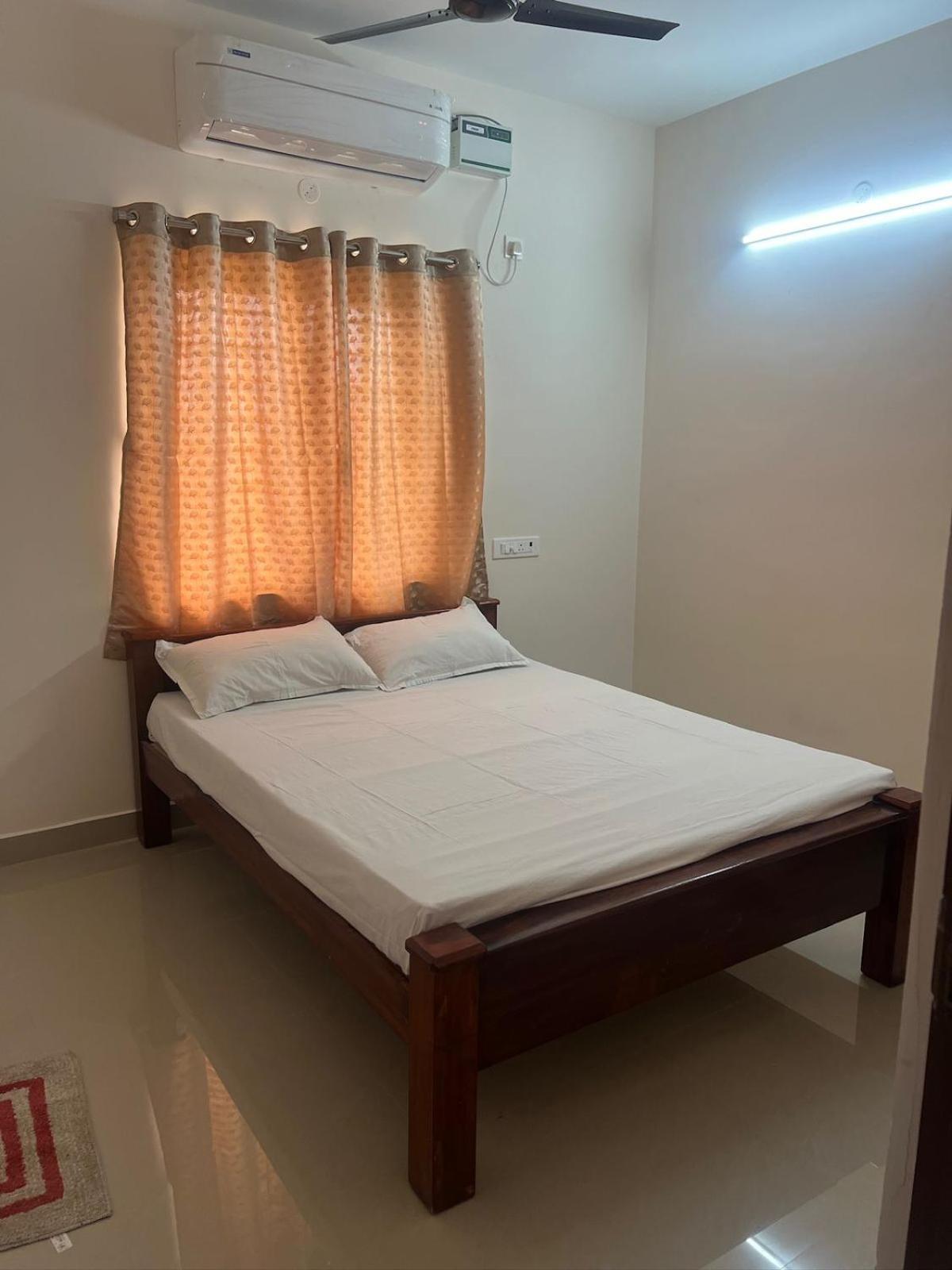 Aishwaryam Service Apartment 钦奈 外观 照片