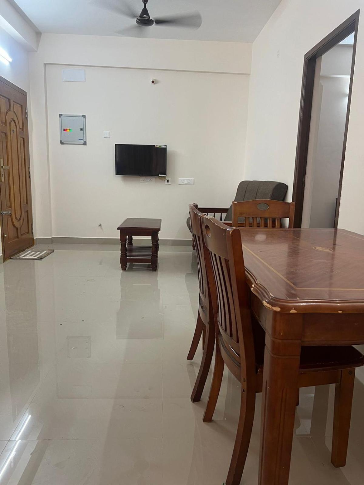 Aishwaryam Service Apartment 钦奈 外观 照片